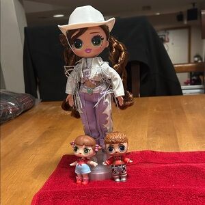 L.O.L. Surprise! Western Lonestar with lil brother do si do lil sis line dancer
